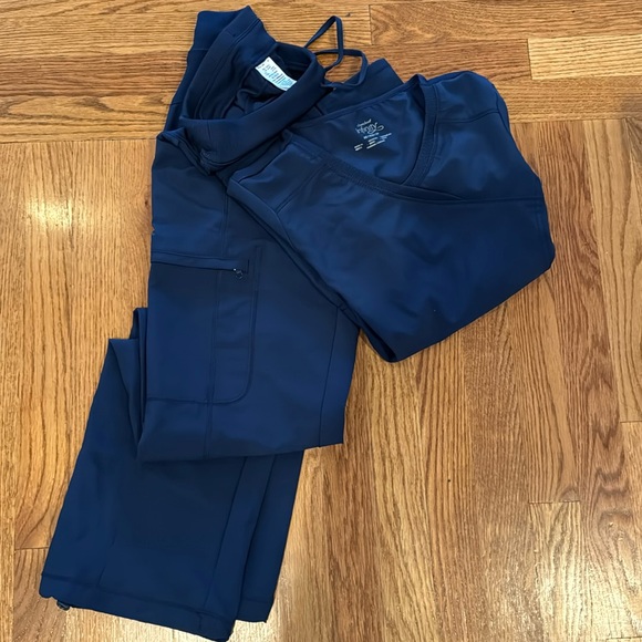 Medical Scrubs set - Picture 1 of 2